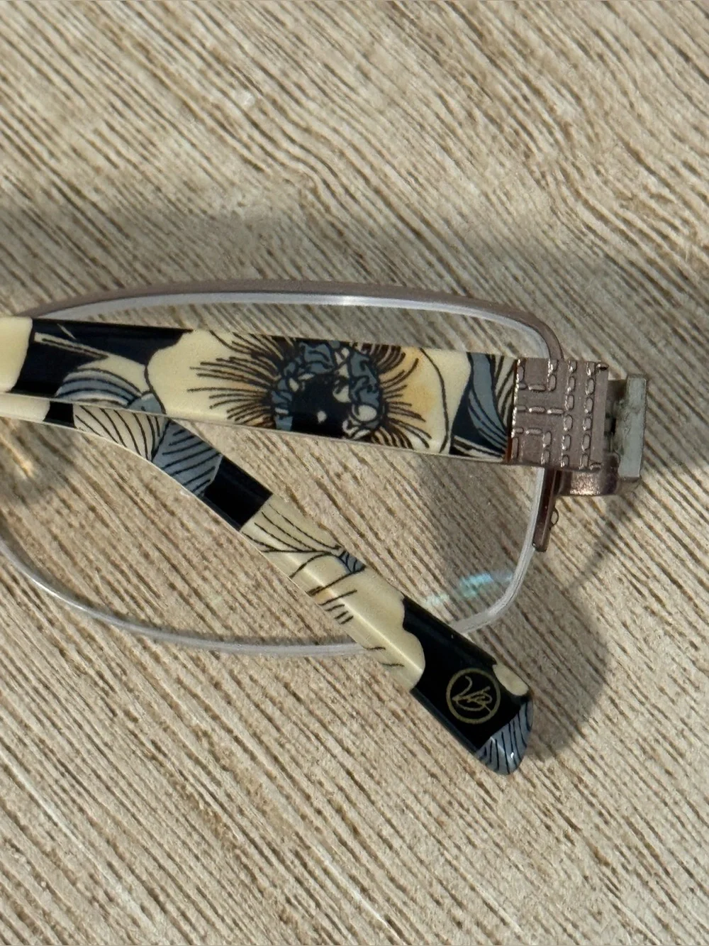 Vera Bradley Floral Pattern Rimless Glasses